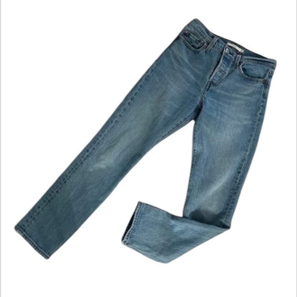 Levi’s wedgie jeans size 25 button fly
